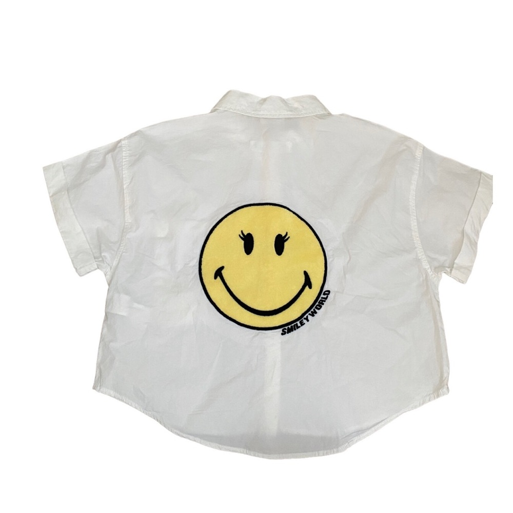 Zara Smiley World Button Up Short Leave Shirt size 13/14Y